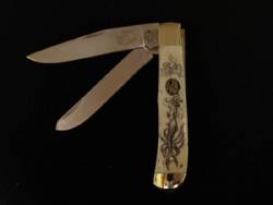 Scrimshaw 3 Blade Knife With Bone Handle